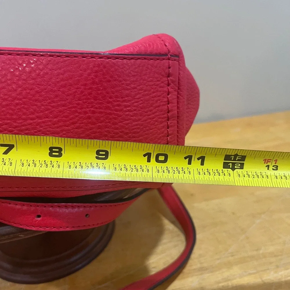Kate‎ Spade Red Pebbled Leather Flap Crossbody Bag Gold Hardware Pom Pom Accent